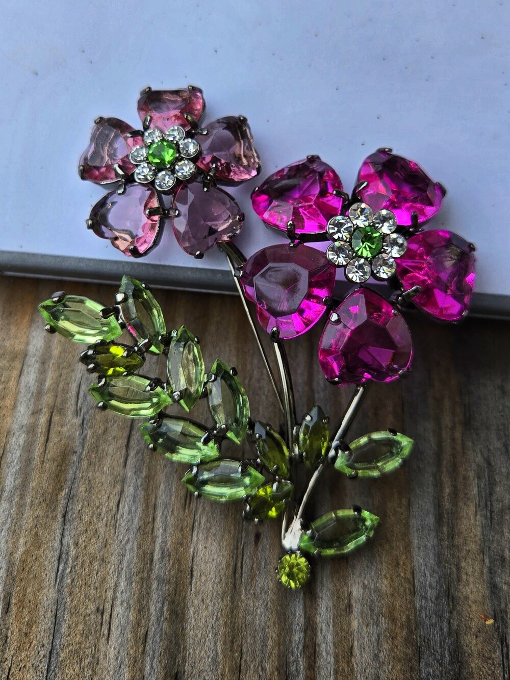 Avon Huge  Vintage  Pink and Purple Green Crystal Brooche - Picture 10 of 16